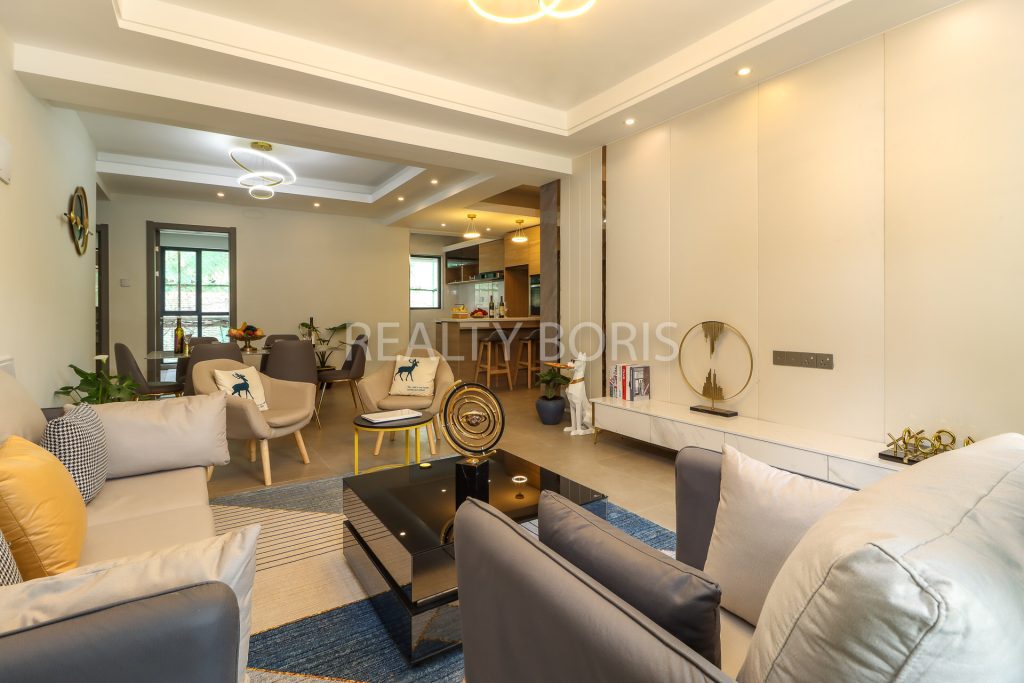 QUINTESSENTIAL 2 BEDROOM IN RIVERSIDE