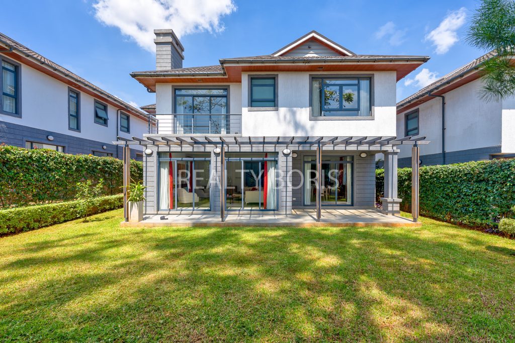 LUXURIOUS 3 BEDROOM IN RUNDA