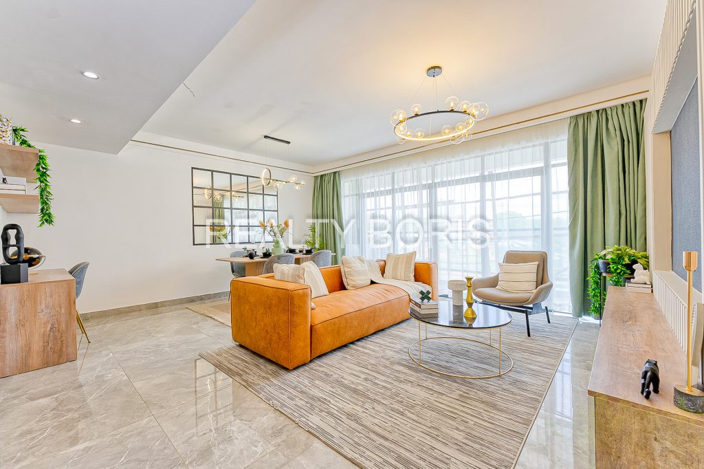 LUXURIOUS 2 BEDROOM IN LAVINGTON