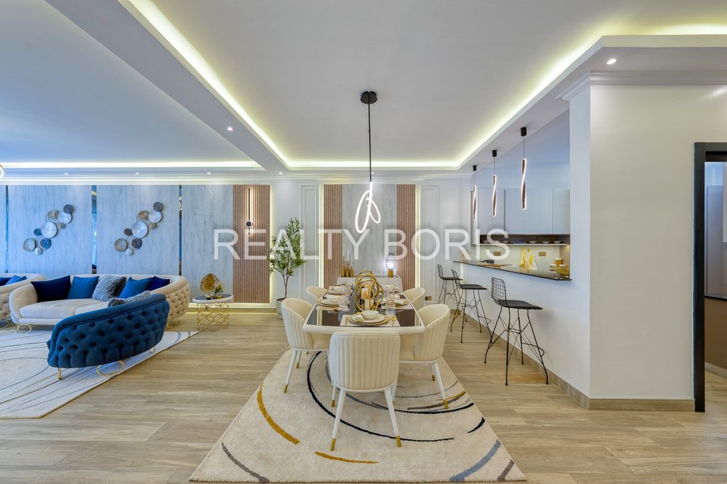 LUXURIOUS 4 BEDROOM IN PARKLANDS