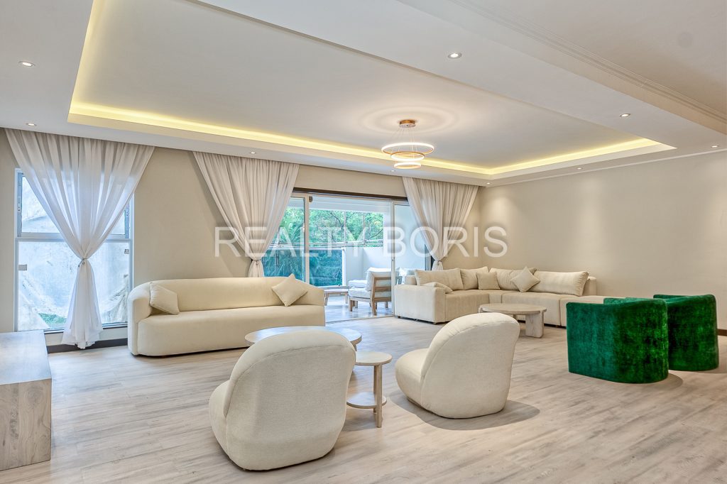 LUXURIOUS 3 BEDROOM +DSQ IN RIVERSIDE