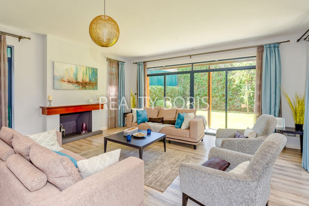 LUXURIOUS 3 BEDROOM TOWNHOUSE IN RUNDA