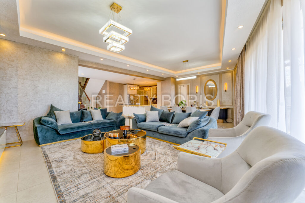 LUXURIOUS 4 BEDROOM DUPLEX IN WESTLANDS