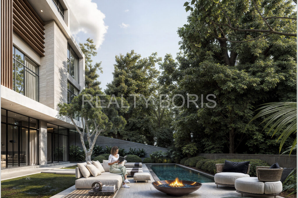 LUXURIOUS 5 BEDROOM VILLA IN LAVINGTON