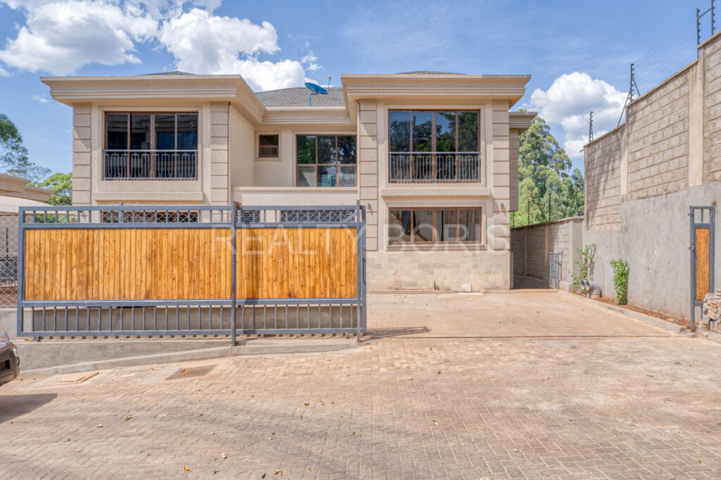 LUXURIOUS 4 BEDROOM VILLA IN KITISURU