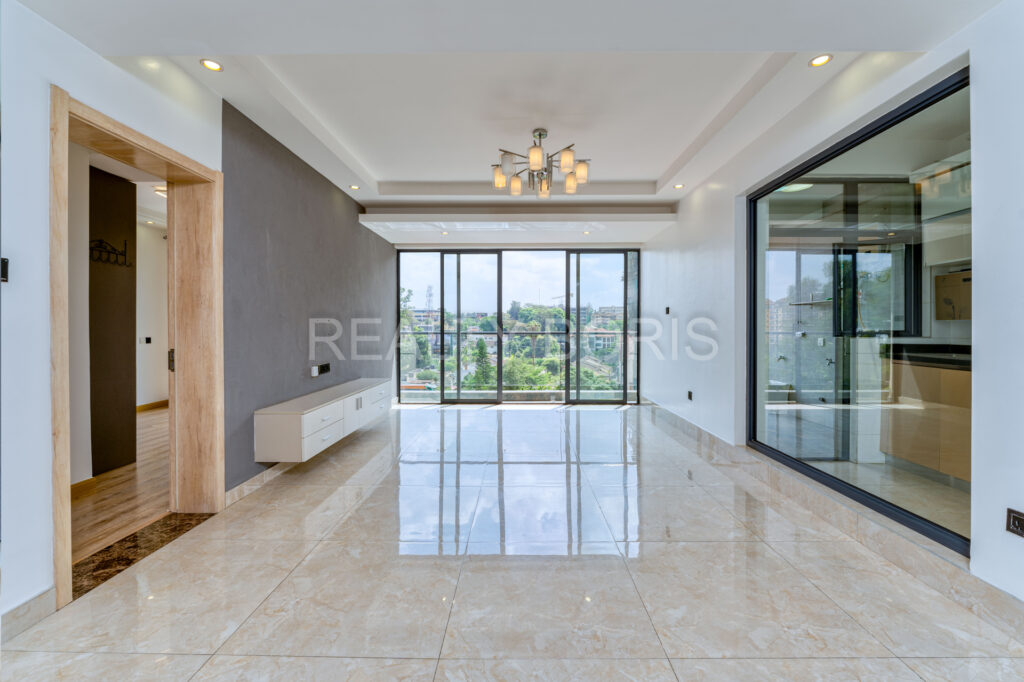 LUXURIOUS 2 BEDROOM IN LAVINGTON