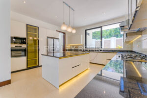 best areas near UN offices