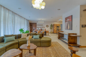 Standalone Houses vs Apartments 2026