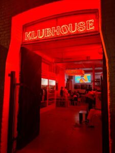 Best Bars and Nightlife in Nairobi: 7 Amazing Places to Drink, Dance and Watch the Game 8 Best Bars and Nightlife in Nairobi